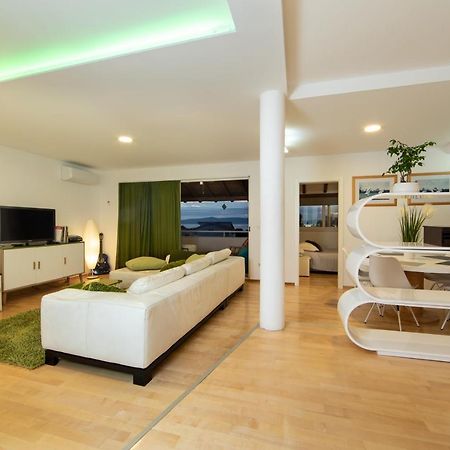 Lux Apartment Tucepi Luaran gambar