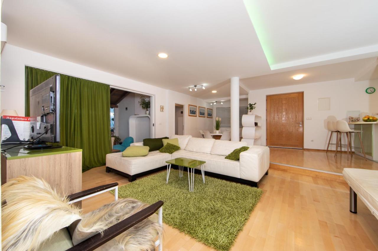 Lux Apartment Tucepi Luaran gambar