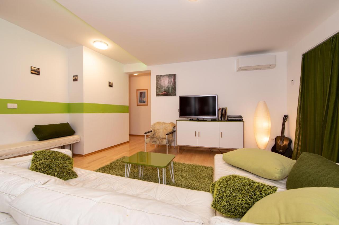 Lux Apartment Tucepi Luaran gambar