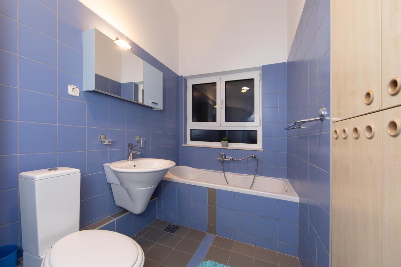 Lux Apartment Tucepi Luaran gambar