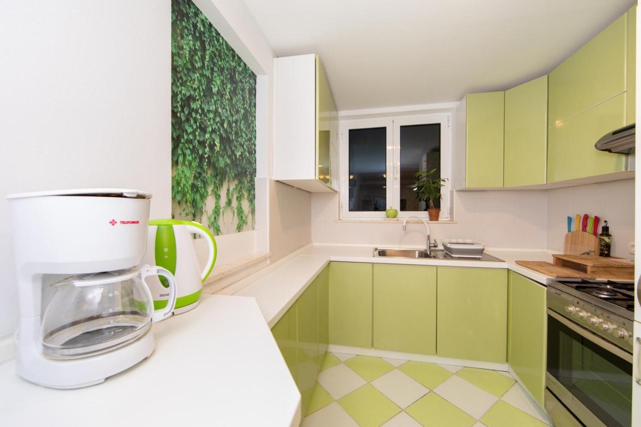 Lux Apartment Tucepi Luaran gambar