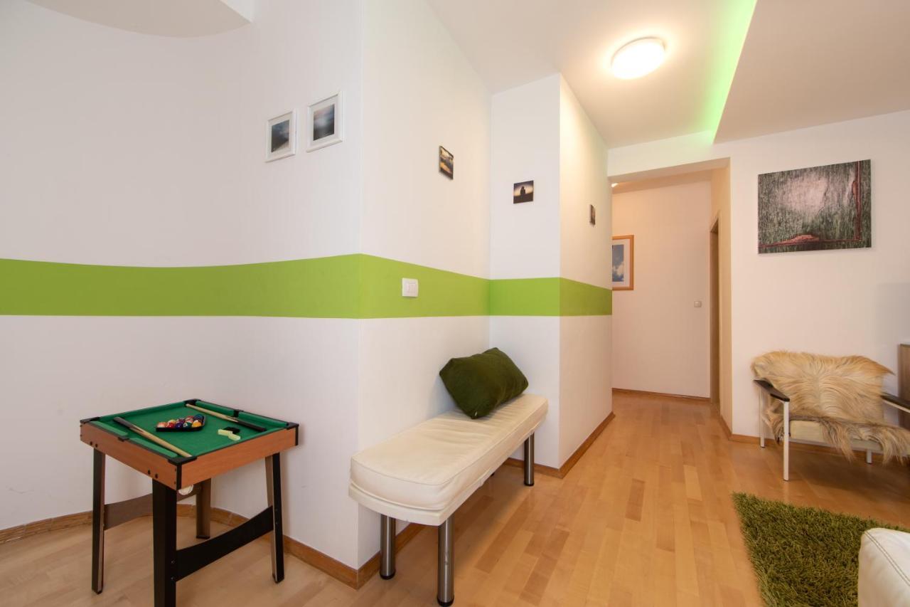 Lux Apartment Tucepi Luaran gambar