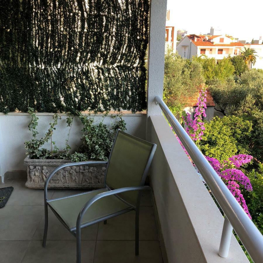 Lux Apartment Tucepi Luaran gambar