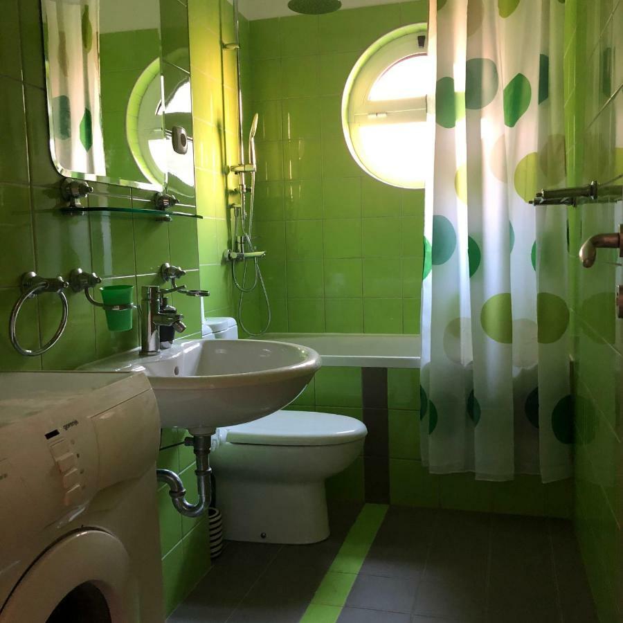 Lux Apartment Tucepi Luaran gambar