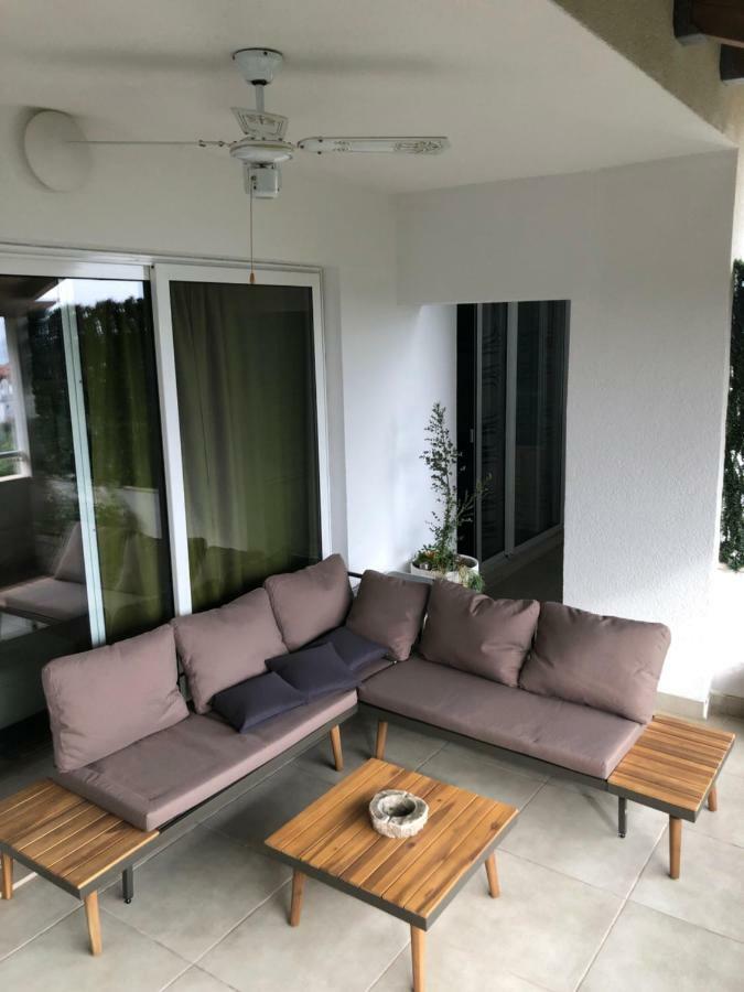 Lux Apartment Tucepi Luaran gambar